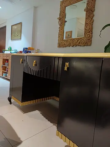 Luxury Black & Gold Console Table – Elegant Design