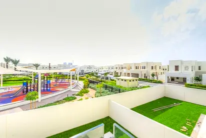 Backing the park | spacious garden | Vacant now