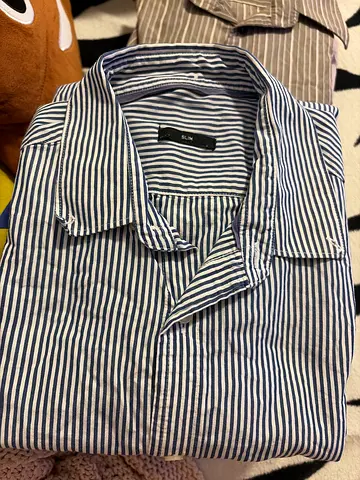 Men's long sleeve blue white striped button-up shirt - medium