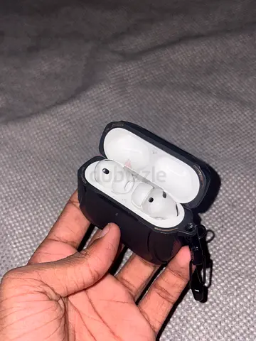 Apple AirPods 3 Pro with silicone case and keychain - Original box