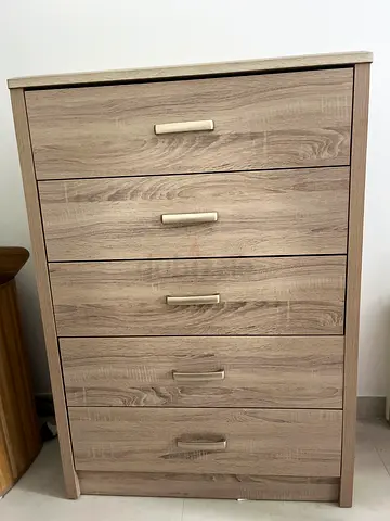Light wood 5-drawer cabinet, good condition