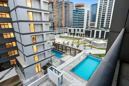 Well Sized 1 BR | Pool View | Vacant Now