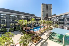 Vacant on Transfer | Pool View | Mid Floor