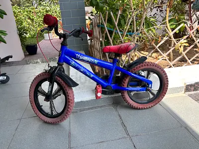 Kids bike good conditions (for 3-5 yo kids)