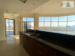 Luxury Living| Panoramic Layout Full Glass Window| Bright & Spacious