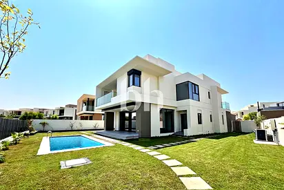 Landscaped | Move Today | Make an Offer