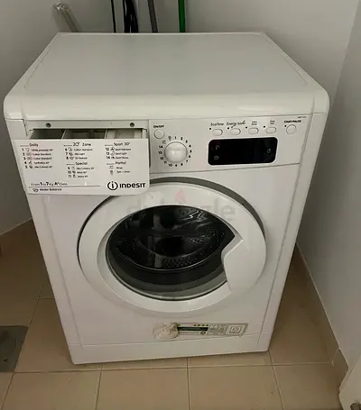Indesit 7kg Washing Machine AED 250
