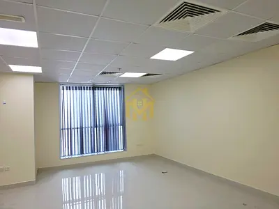 مساحة مكتبية مجهزة | برج بريتوني JLT | عرض الطريق