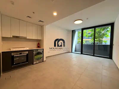 Freehold | Pool View | Best price