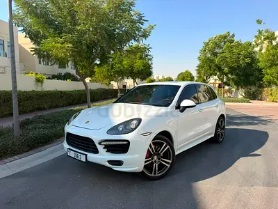 Porsche Cayenne GTS | GCC Specs | VERY LOW KM