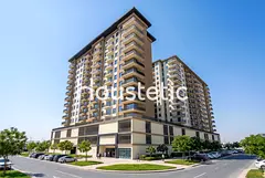 HIGH FLOOR CORNER UNIT | MORTGAGE ACCEPTABLE