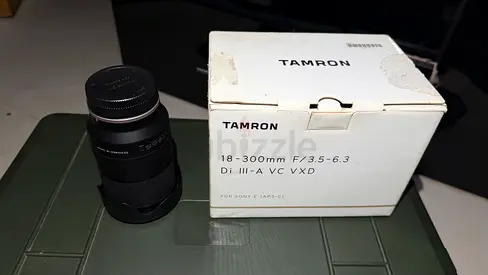 Sony Tamron -mm f/3.5-603 Di III-A VC VxD