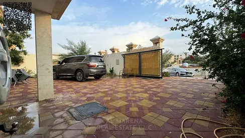 Residential/Investment Villa in Al Muwaihat 1 – Ajman | 5,000 sq. ft., 5 bedrooms | Price includes electricity, water, and air conditioning charges.