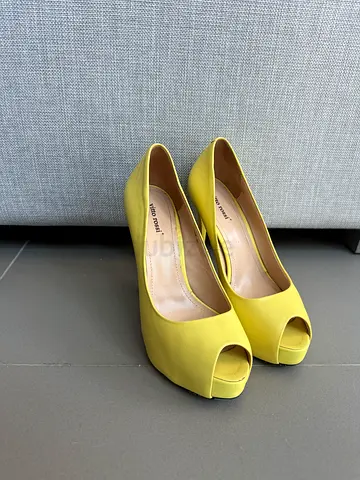 Vitto Rossi Lemon Yellow high hills