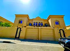 Spacious 4BR Villa with Separate majilis, hall, maidroom, laundry ready to move