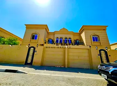 Spacious 4BR Villa with Separate majilis, hall, maidroom, laundry ready to move