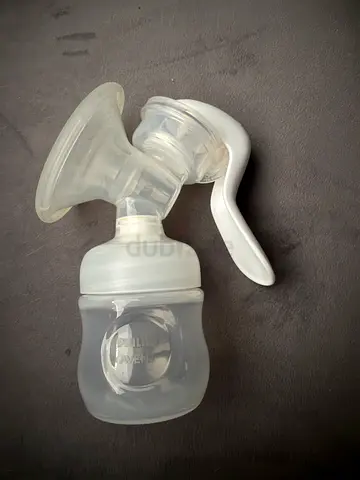 Philips Avent Manual Breast Pump + free pampers