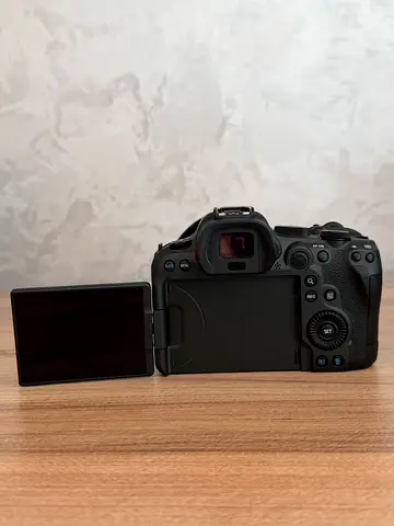 Canon EOS R6 Mark II + Canon RF 15-35mm F2.8L IS USM + Canon RF 24-105mm