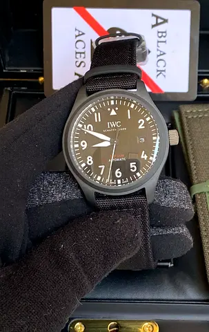 IWC Pilot's Watch Automatic Top Gun 41mm super master quality Swiss moment Switzerland🇨🇭 featuring