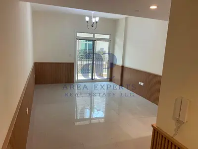 Spacious 1BR | Ready to Move In | Closed Kitchen