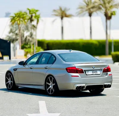 صورة 6 لـ 2015 BMW M5