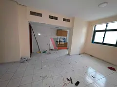 Spacious studio//balcony //centralized Ac and gas
