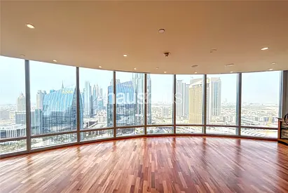 Panoramic views| In demand layout| one lift access