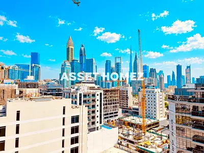 Spacious layout | Close to Metro | Reay to Move