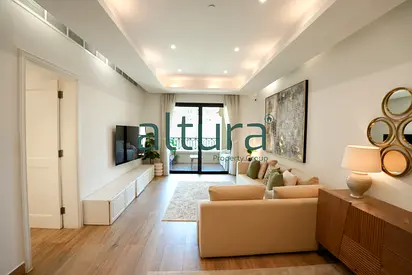 Exquisite Fully Renovated 3BR+Maid | Private Study