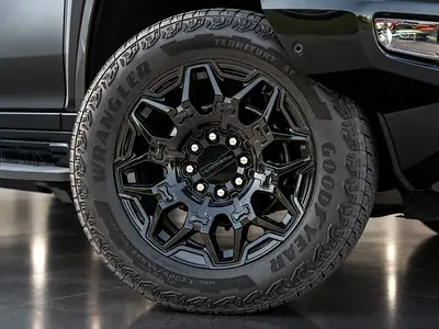 صورة 5 لـ 2024 GMC HUMMER