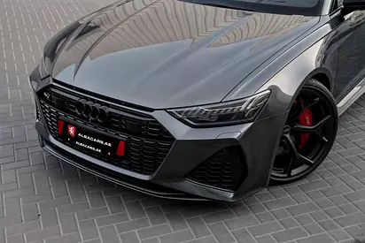 صورة 7 لـ 2025 AUDI RS6