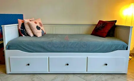 IKEA Hemnes Daybed with 2 Mattresses - Great Condition
