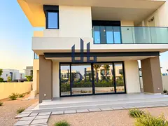 Corner Unit | Single Row | Premium Location