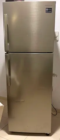 Samsung Silver Top-Freezer Refrigerator, Good Working Condition