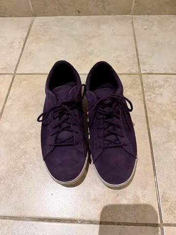 Ladies branded shoe ‘le coq sportif’