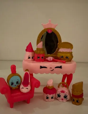 Shopkins Season 7 Princess Party Collection Vanity Set – 8 Figures + Pink Chair 💗