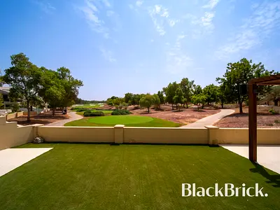 Vacant | Unbeatable Views | Spacious Villa