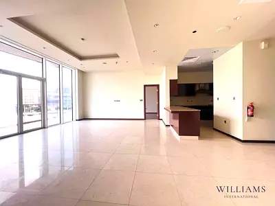 READY TO MOVE IN | UNFURNISHED | BEACH ACCESS