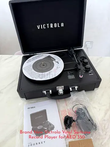 Victrola Portable Suitcase Record Player - Like New