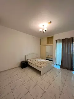 COUPLES SIZE ROOM near FINANCIAL METRO/DIFC/DUBAI/SHEIKH ZAYED ROAD
