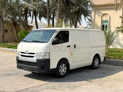 Toyota hiace 2023 Standard