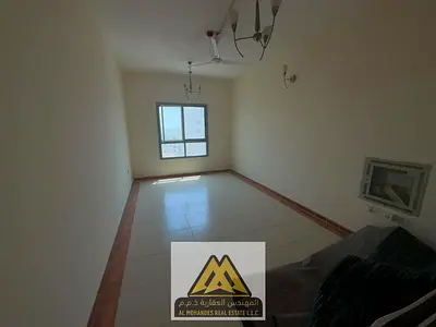 فرصة مميزة للإيجار السنوي في منطقة النعيمية 2 بعجمان، استوديو بمساحة كبيرة وتصميم عملي، يتميز بمطبخ منفصل وتكييف مركزي، بالإضافة إلى صيانة مجانية بالك