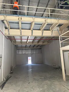3000 sq ft road facing warehouse in Al Quoz ind 1 for car detailing/light commercial activities @200