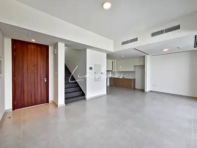 Backing the park| spacious | Furnished&unfurnished