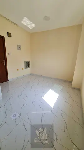 استوديو ثاني ساكن للإيجار السنوي في القليعة فرصة مميزة بسعر مناسب