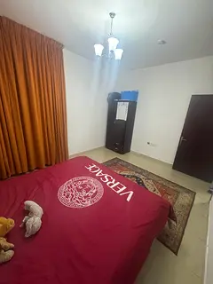 Spacious room Available on monthly basis for Girls only