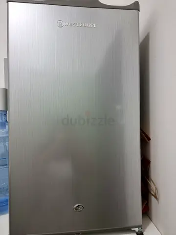 Single-door Super Mini General refrigerator in good working condition