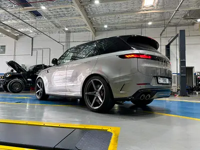 Range Rover Sport SV first edition
