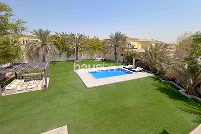 1 Bed Downstairs | Extended | Large Corner Plot