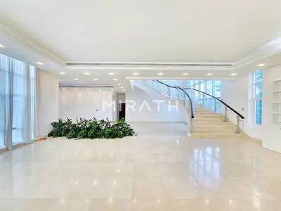 EXCLUSIVE MODERN VILLA IN PRESTIGIOUS LOCATION
